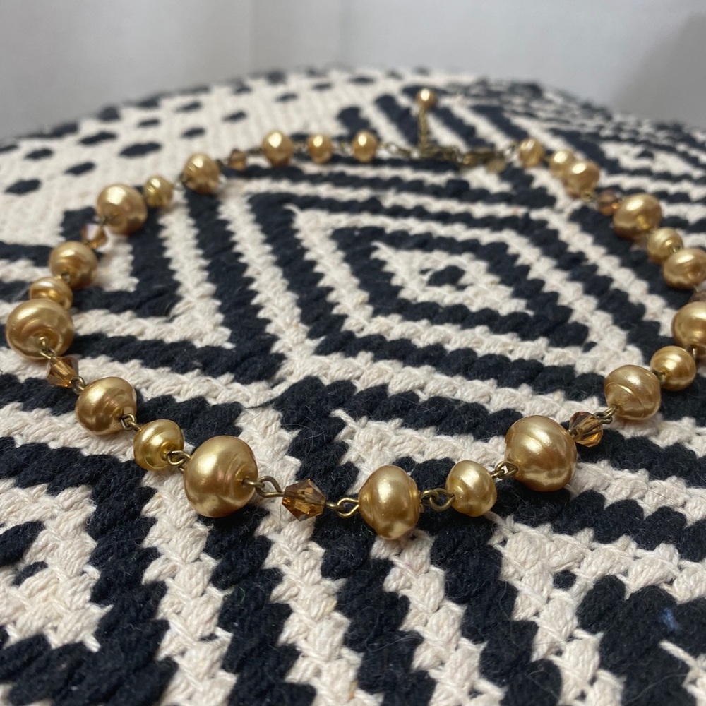 Baroque pearl necklace